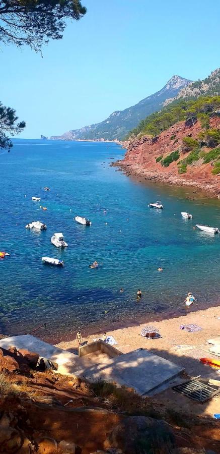 바니얄부파르 En Lugar Tranquilo Alejado De Zonas Turisticas 빌라 외부 사진